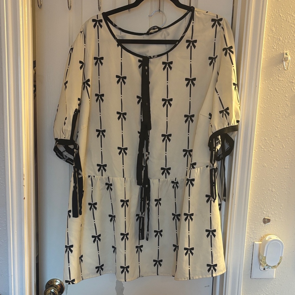 Bloomchic Black And Cream Bow Pattern Blouse - image 1